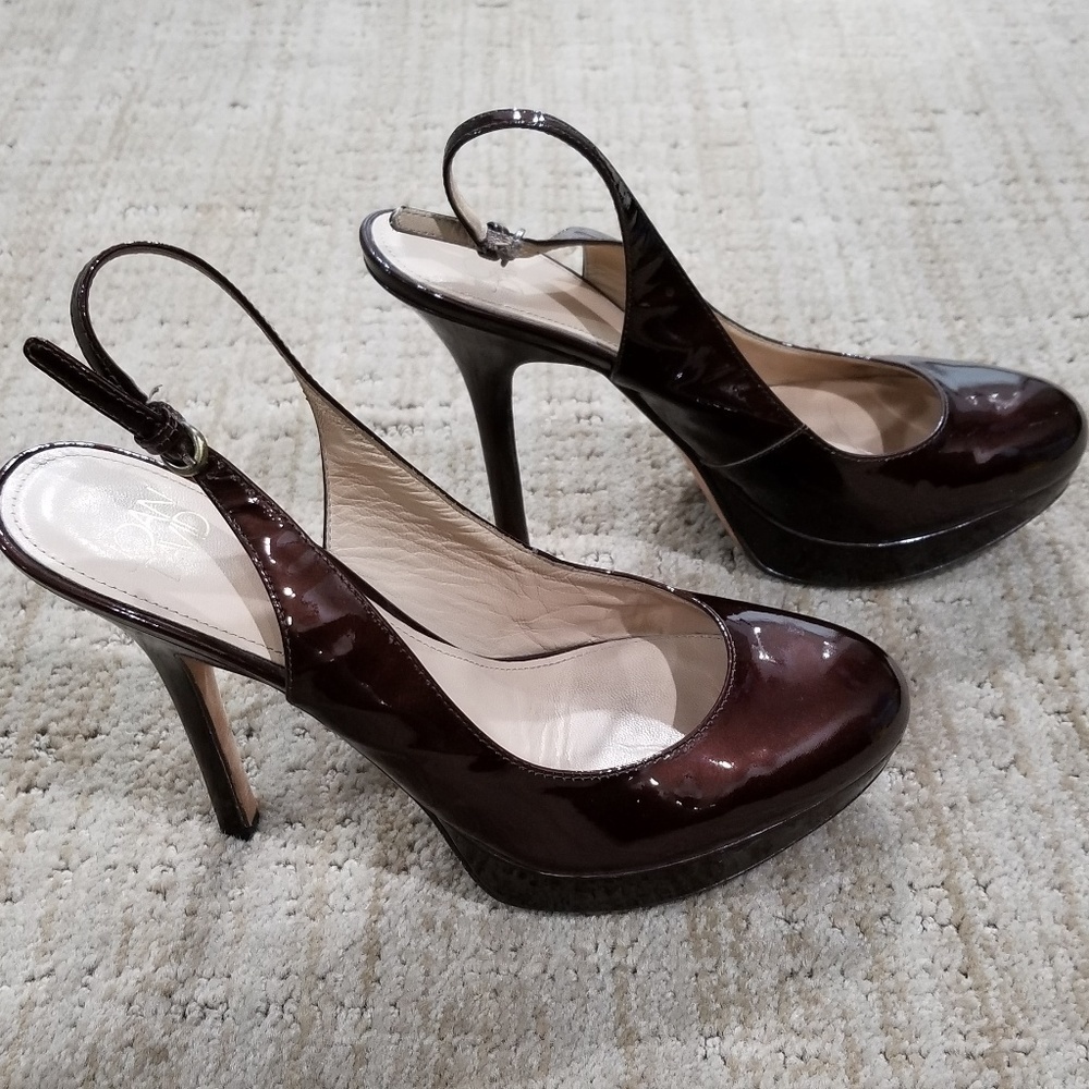 Joan & David Brown Patent Slingback Pumps-Size 8 - Picture 4 of 5